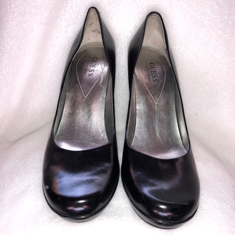 Classic black Guess heels